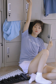 半夜公车玩弄大乳观看在线